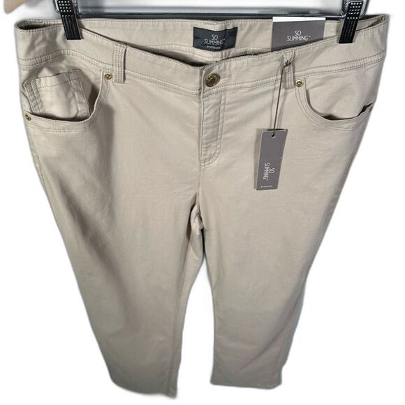 So Slimming By Chico’s New Khaki Slim Leg Pants NWT Size US 12 Coastal Basic - Picture 13 of 16